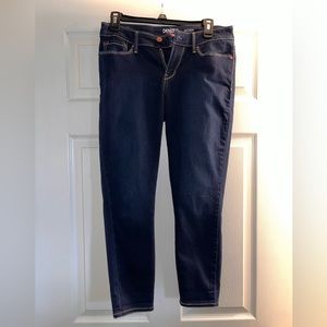 Women’s Levi Denizen Jeans - Size 6